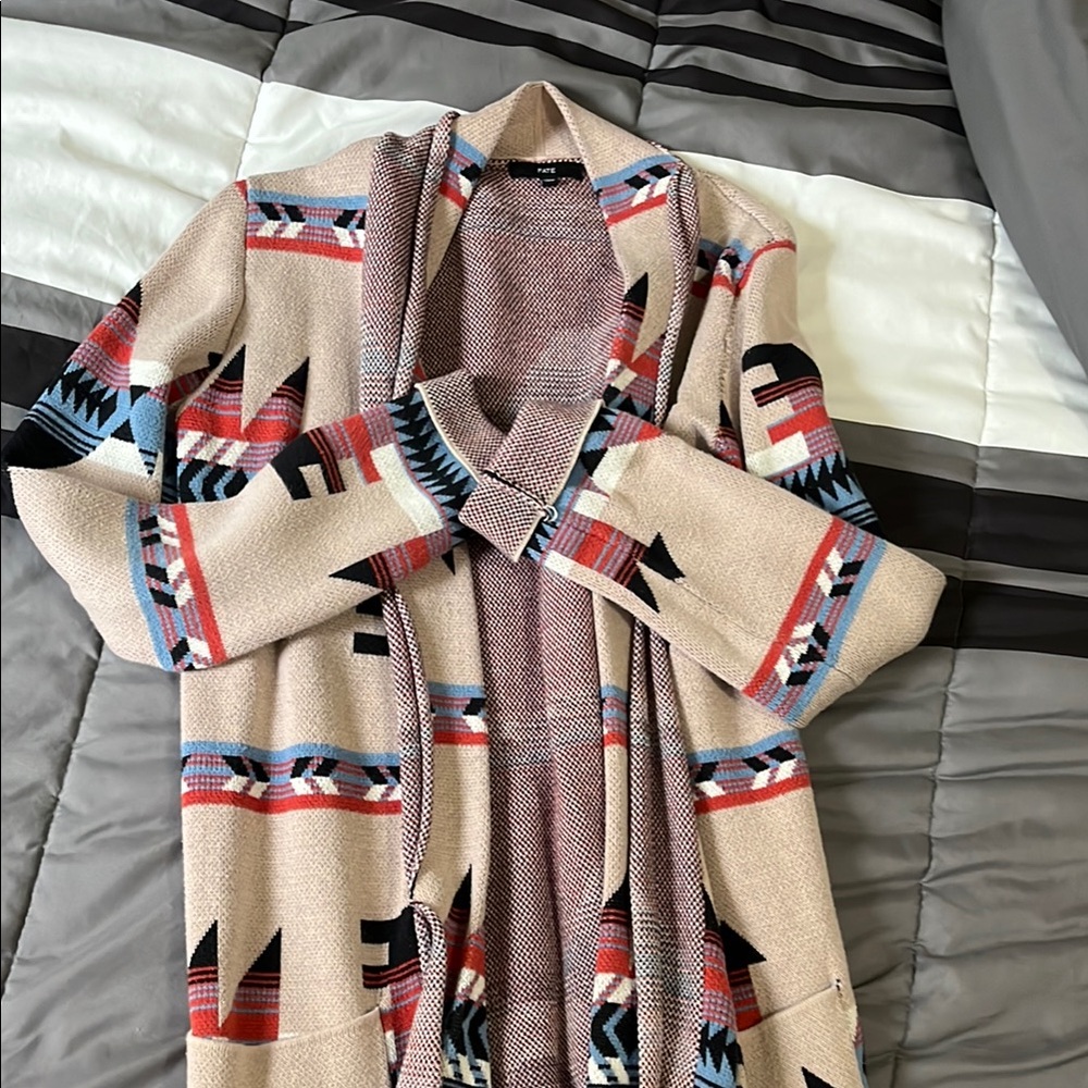 Fate Knit Cardigan with Multicolor Design